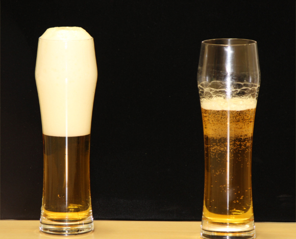 ピカピカのグラスとくすんだグラスではビールの泡立ちが全然違うという実験 / ライオンの研究所に行ってきた