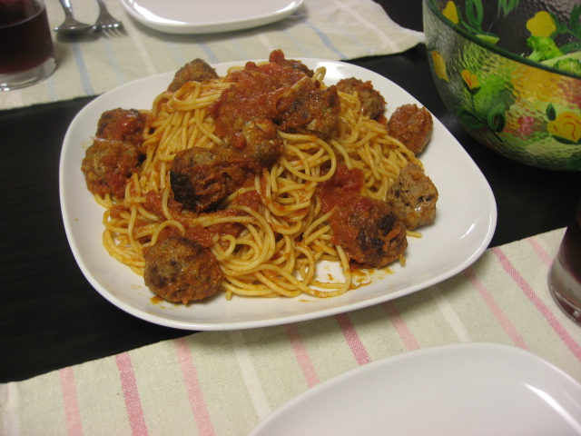 ジブリ飯 肉汁ジュワ カリオストロの城 でルパンと次元が奪い合って食べた ミートボールスパゲッティ を作ってみたよ Pouch ポーチ