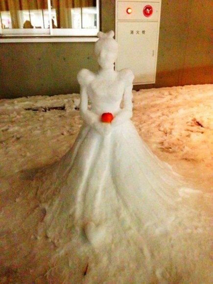 大雪だってアートに変えちゃう！ 日大芸術学部のキャンパスに現れた雪像に心がホッコリ♪