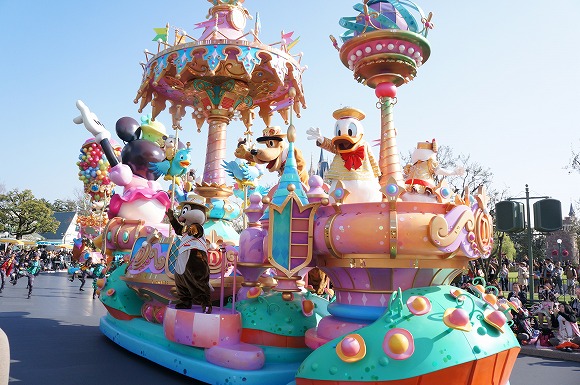 TDR30周年 東京ディズニーランド編】専用スポットにセットすると光る色