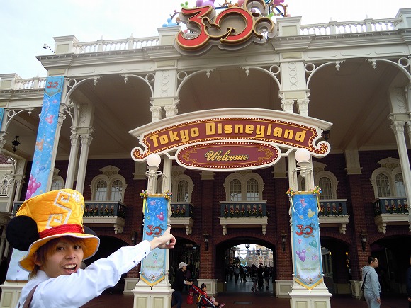 TDR30周年 東京ディズニーランド編】専用スポットにセットすると光る色