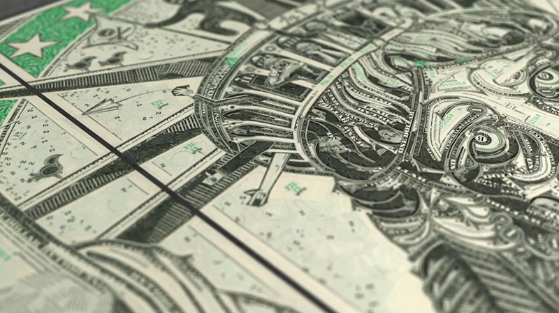 なんと大胆な!! お札をパーツごとに細かく切り刻んだアート/ 自由の