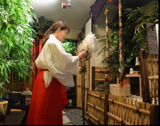 【斬新すぎる】 占い＆カウンセリングが受けられる「神社カフェ」がオープンしたよ〜っ！