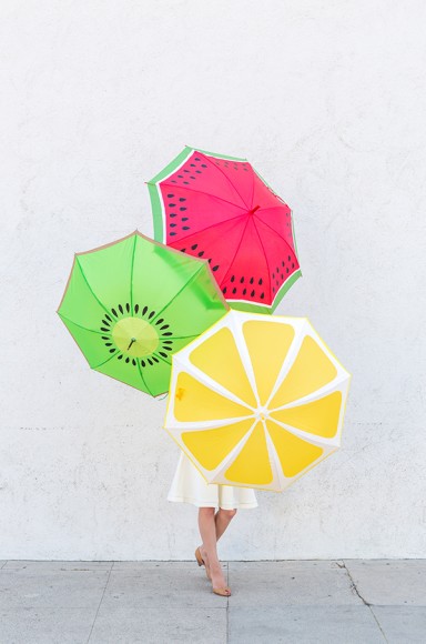 【簡単DIY】キウイ、レモン、スイカ…雨の日が楽しみになっちゃいそうな超キュートな傘の作り方