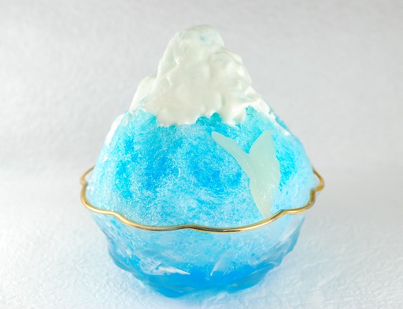 「ヨーグルトソース」に興味津々！  老舗の甘味処「銀座立田野」の新作かき氷『青富士』が美しいっ