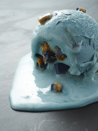 フランスの青いチョコレート…だと？ チョコ好きなら絶対に食べたい「ケルノン ダルドワーズ」のジェラート