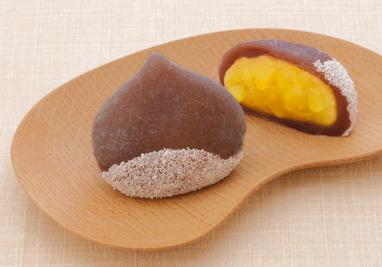 みんな大好き 栗 づくしの和スイーツが新登場ッ 味はもちろん 見た目も栗そっくりなのです Pouch ポーチ