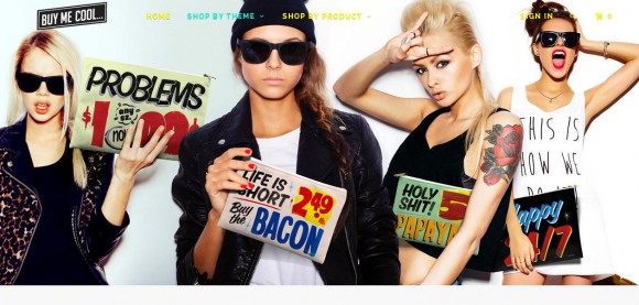 意味はさておき 食料雑貨店に並ぶポップをイメージしたポーチ クラッチバッグがオシャレ可愛いっ Pouch ポーチ