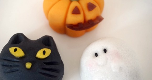ハロウィンスイーツ】美味しいのはどの子？ シャトレーゼの和菓子「黒 