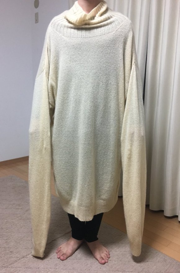 悲報 Mサイズのセーターを洗濯したらなぜか15lくらいの超ビッグサイズに伸びた Pouch ポーチ
