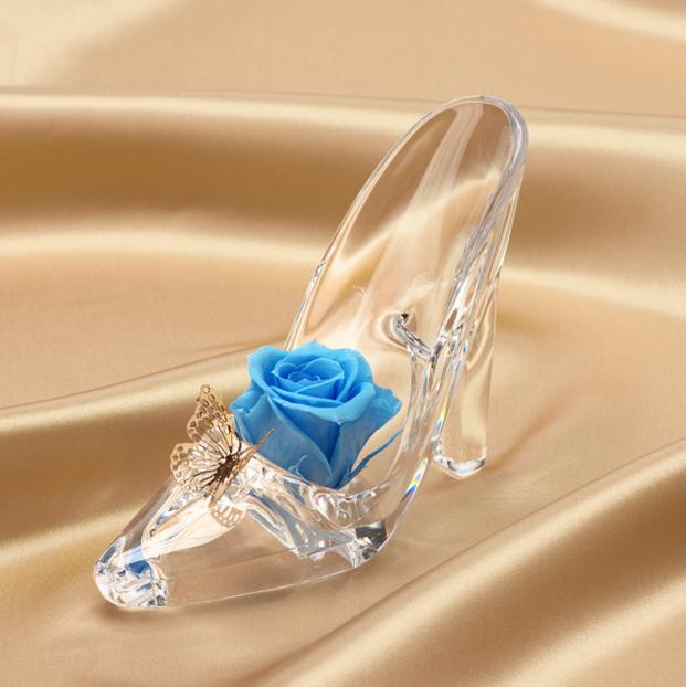 ロマンチック ガラスの靴モチーフの電報 シンデレラハイヒール に乙女心くすぐられるう 誰かに贈りたくなる可愛さなのです Pouch ポーチ