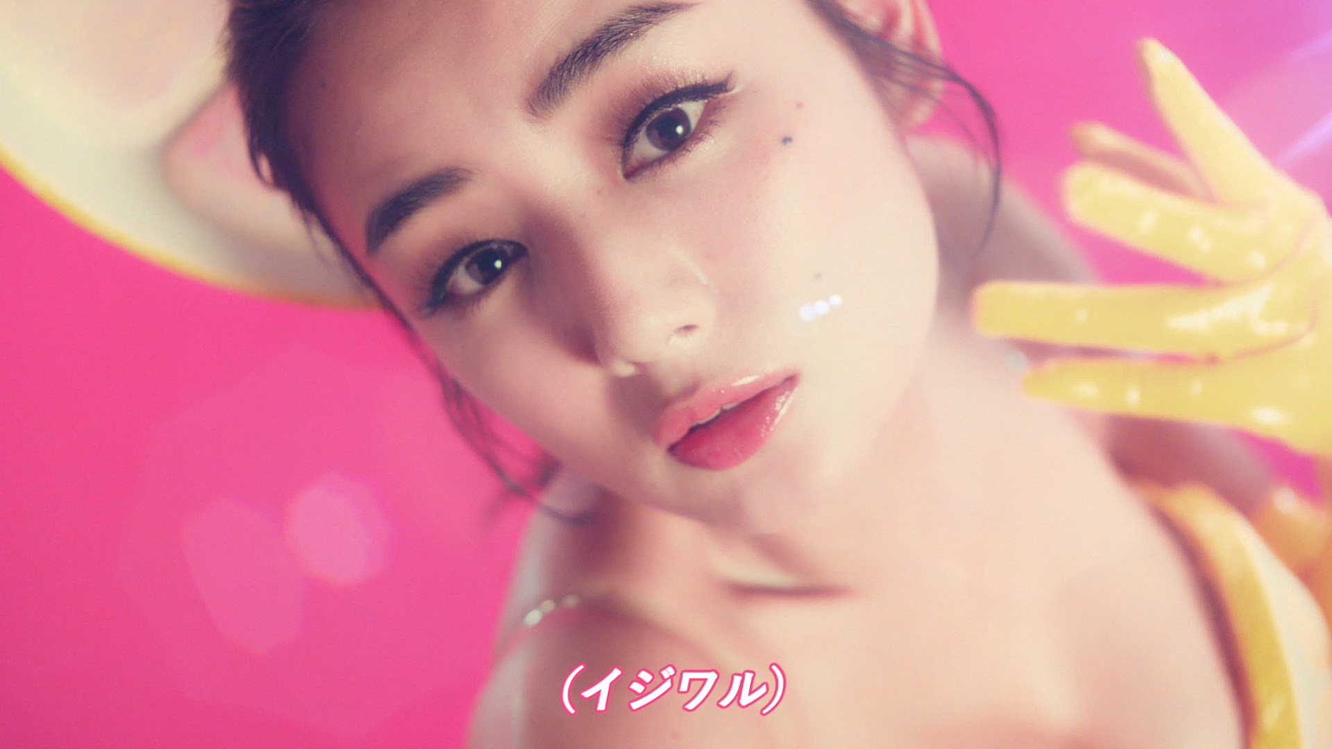 【衝撃】たんぽぽ・川村エミコのボディがたわわすぎる!! グラビアアイドルよりもジューシーな色気を感じさせる2分動画から目が離せない ...