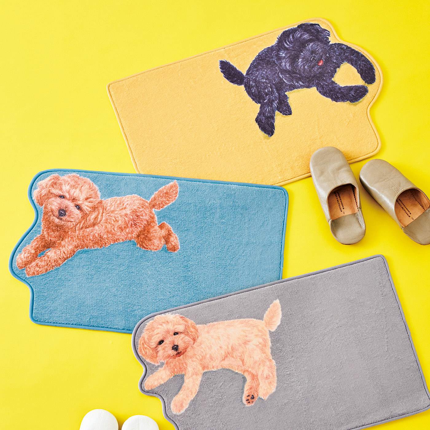 トイプードルが玄関でお出迎えしてくれるよ フェリシモyou More から トイプードルのふんわりマット が新登場ですっ Pouch ポーチ