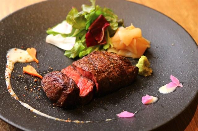 凶のおみくじを「黒毛牛ステーキ」と無料で交換してくれる肉バルが京都に登場！ 年末年始に京都に行く人は注目だよ