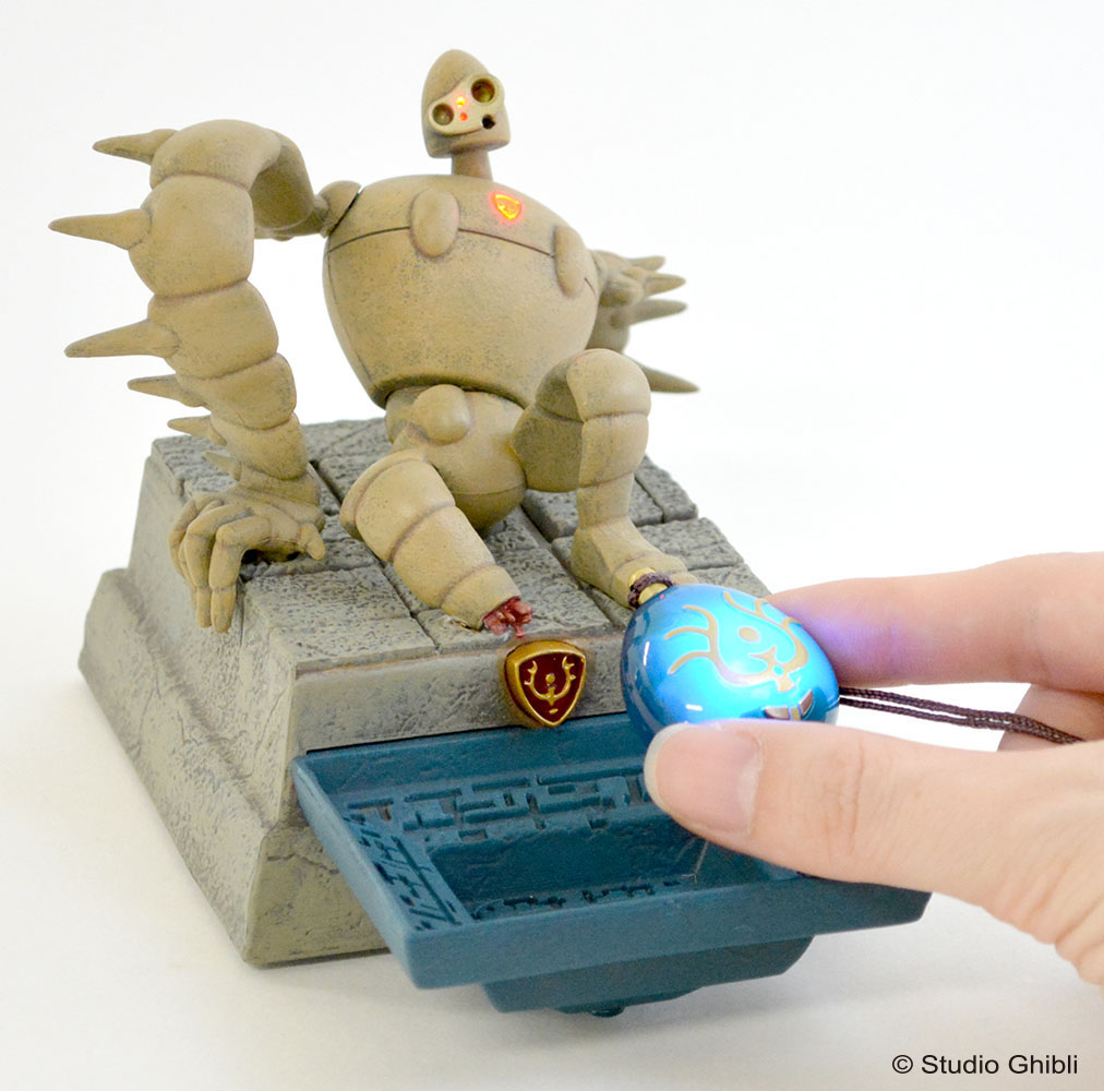 本物そっくりな天空の城ラピュタの「飛行石」がペンダントになった