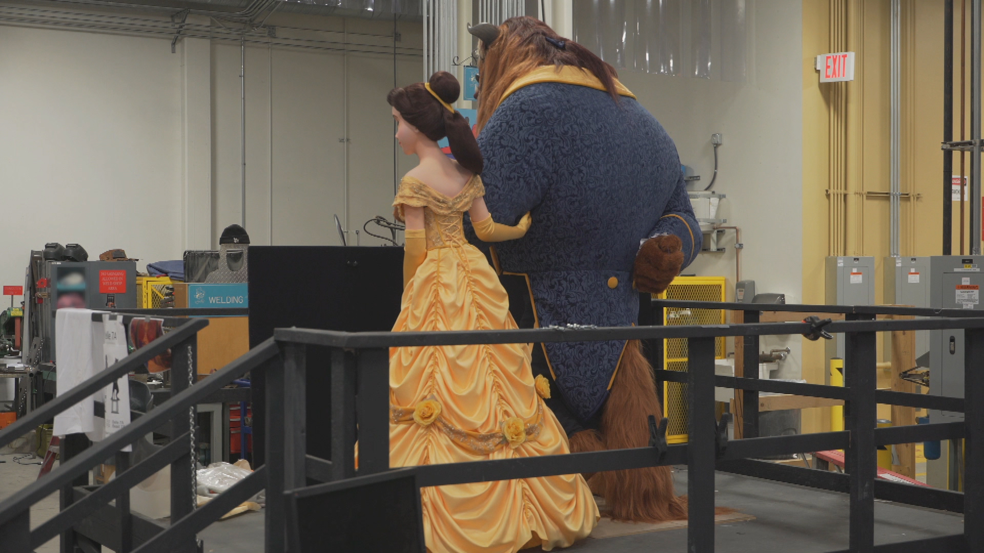 ディズニー新アトラクション「美女と野獣 “魔法のものがたり” 」の制作