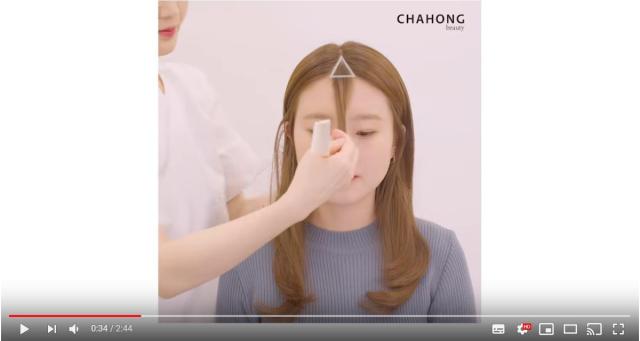 韓国乙女の前髪の作り方が斬新すぎる 三方向から髪の毛を持ってきてカットする動画をごらんください Pouch ポーチ