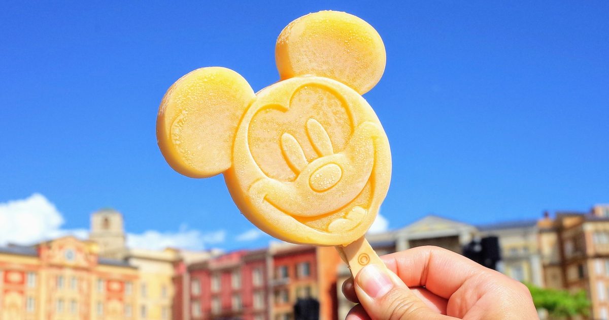 ひとりディズニーは楽しいの 長年の疑問を叶えるべく初体験してみたら 意外な発見がありました Pouch ポーチ