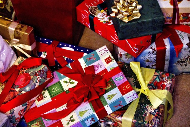 サンタをめぐる親と子どもの調査結果が面白い！ 「プレゼントは馬がいい」「サンタはいるの？」など子供の意見に親たちは…！