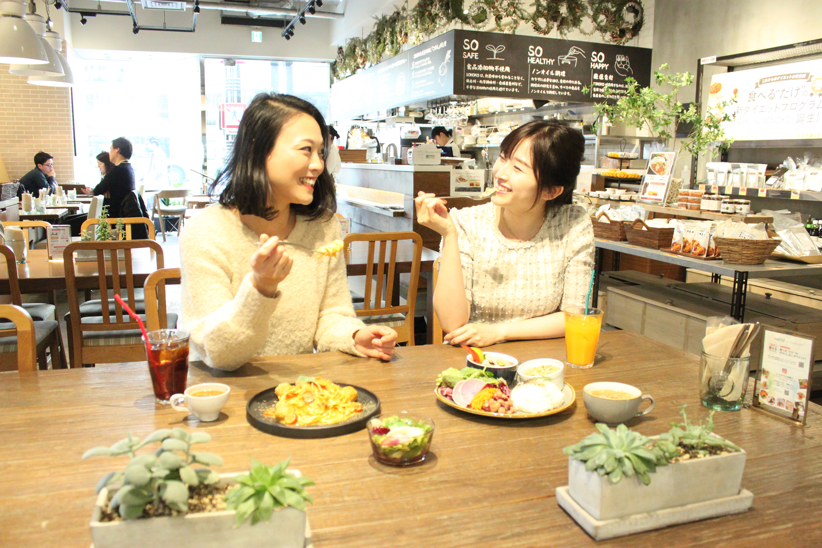 銀座のカフェに通って食べるだけ のダイエットがある 故 鈴木その子さん直伝の食事プログラムなんだって Pouch ポーチ