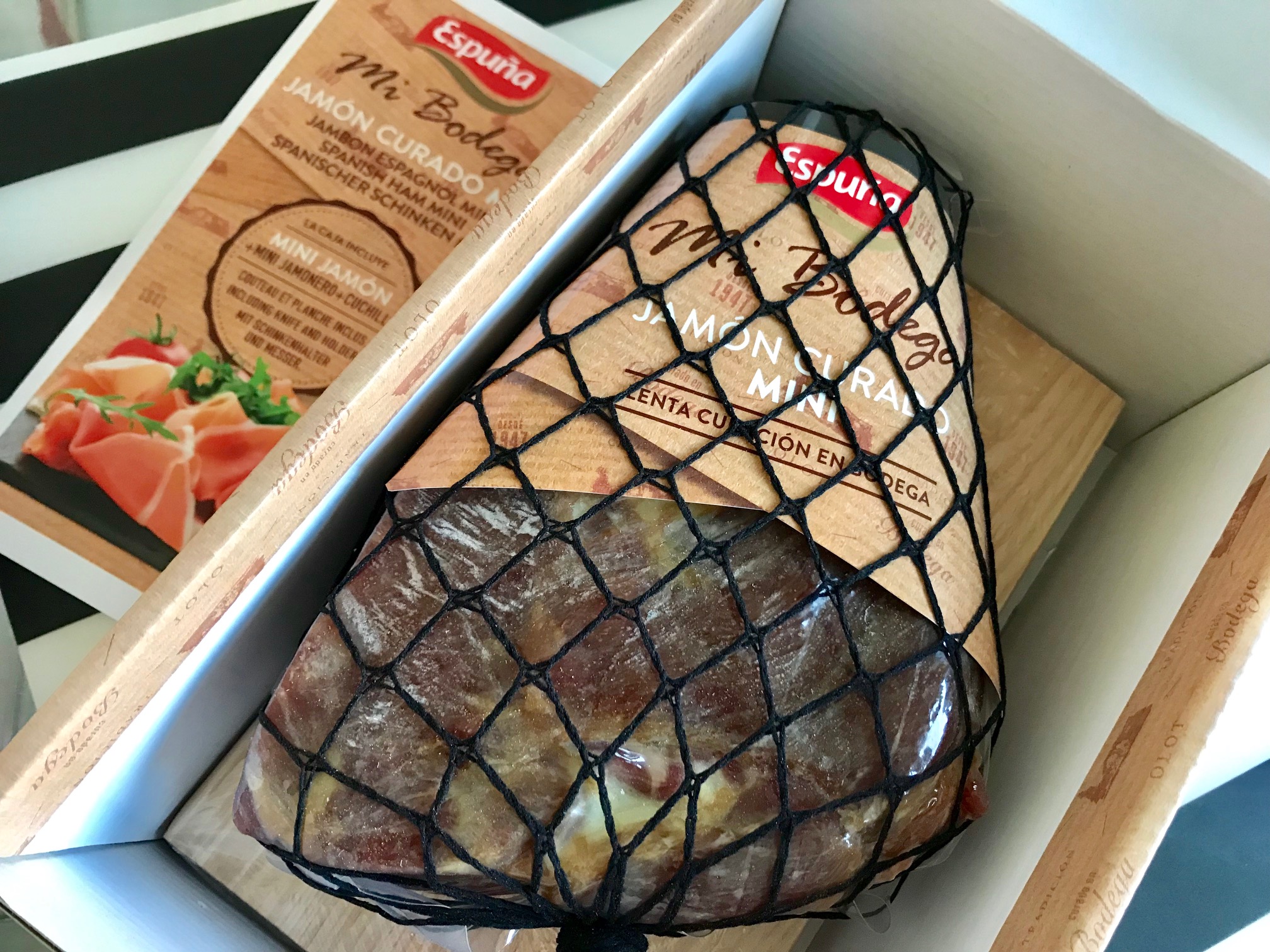 ひとりだけど 1kgの「生ハム原木」を買って生活してみたら…とにかく