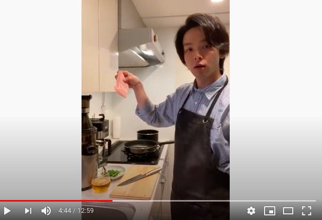 中村倫也の「ビールを飲みながら料理する動画」が反則級のかわいさ！ おちゃめな仕草など萌え要素満載