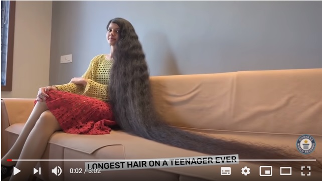 世界でもっとも髪の長い10代 ギネス世界記録に認定 2mの長さの髪を持つ女子がリアル ラプンツェル Pouch ポーチ