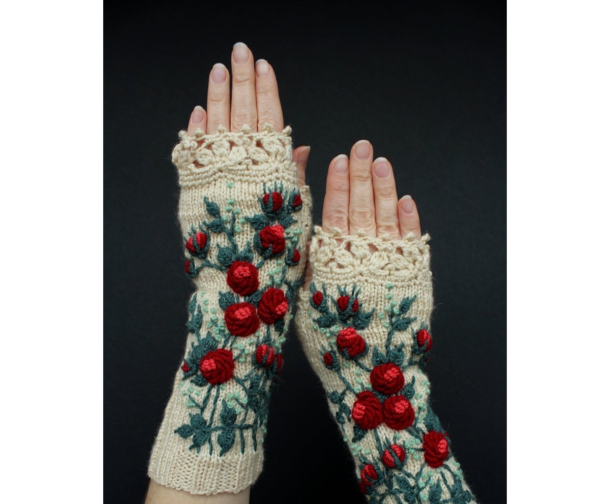 リトアニア】手編み 花柄刺繍 リストウォーマー 収納袋付き リトアニア