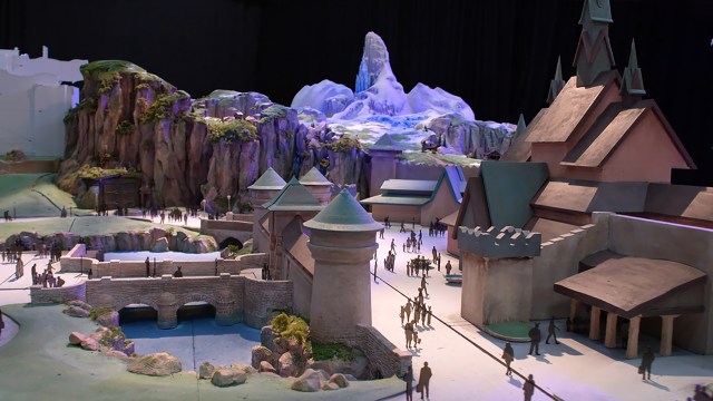ディズニーシーの新エリア「ファンタジースプリングス」のイメージ動画にワクワクが止まらない！ 『アナ雪』の雪山や『ラプンツェル』の塔が再現されてるよ
