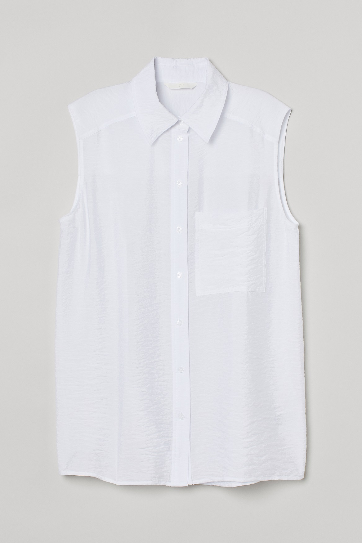 サステナブルウェアをまとった新垣結衣がナチュラルな魅力に溢れてる H Mの新コレクションに注目 Pouch ポーチ