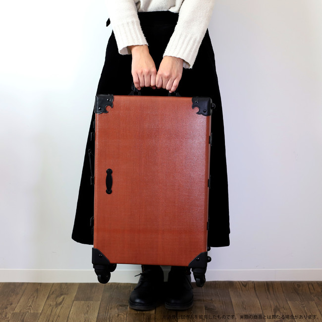 鬼滅の刃』主人公・炭治郎の背負い箱をイメージしたキャリーケースが新