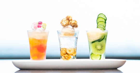 流行中のクリームソーダに きゅうり ポップコーン 味が登場だと 二子玉川エクセルホテル東急のクセが強い Pouch ポーチ