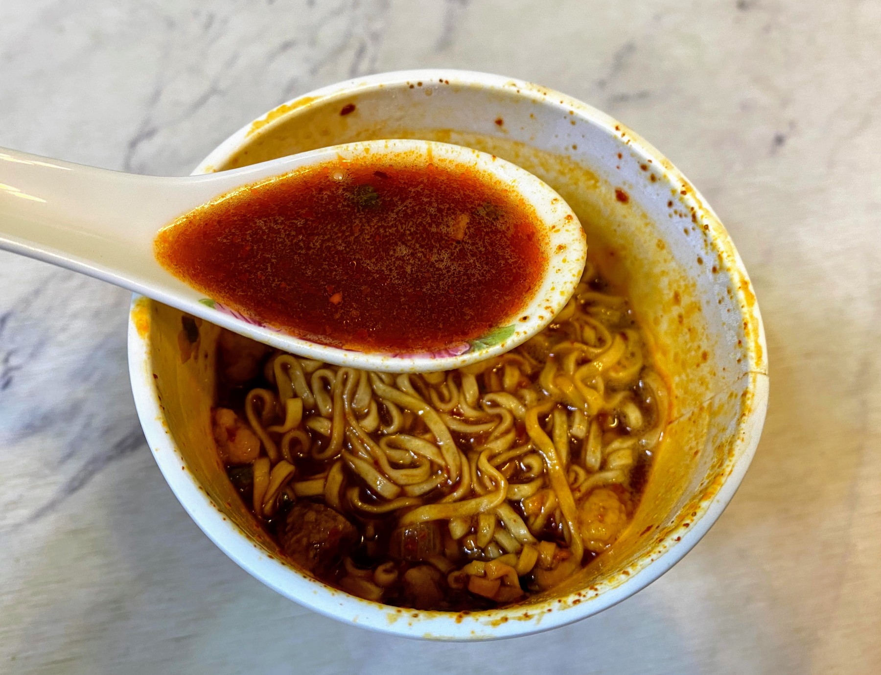 激辛レポ】日清「カップヌードル 辛麺」は激辛にあらず！ 絶妙な辛さと
