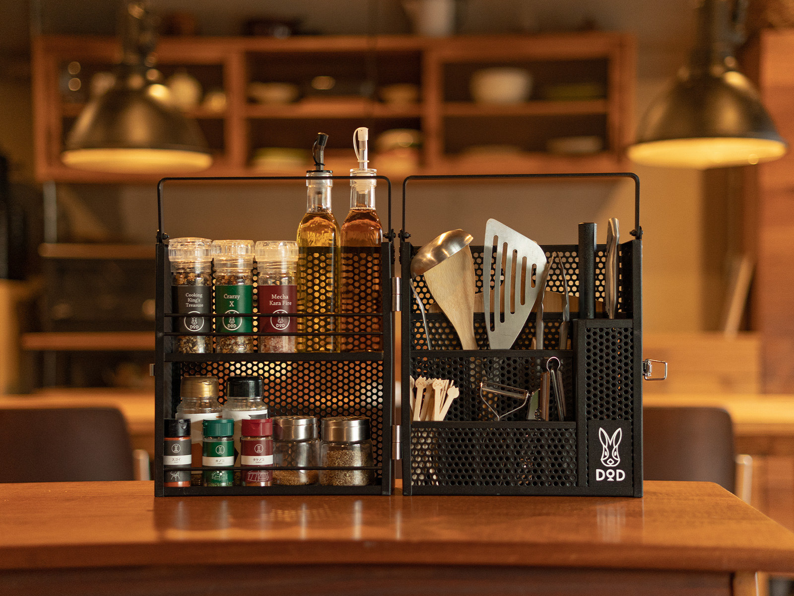 DoD シェフレルシェルフ スパイスラック その他色々セット キャンプ飯の準備ってめんどくさい…🏕 ならば、DODの「シェフレル