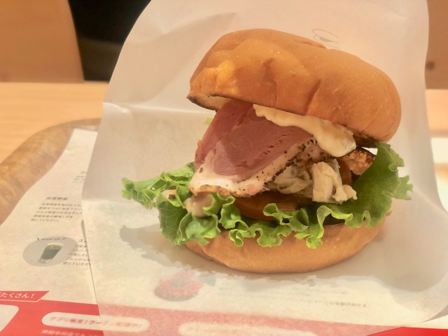 【レポ】フレンチ流ハンバーガーってこんな感じ？ the 3rd Burger「鴨&アップルクリームチーズバーガー」は絶対リピしたくなる