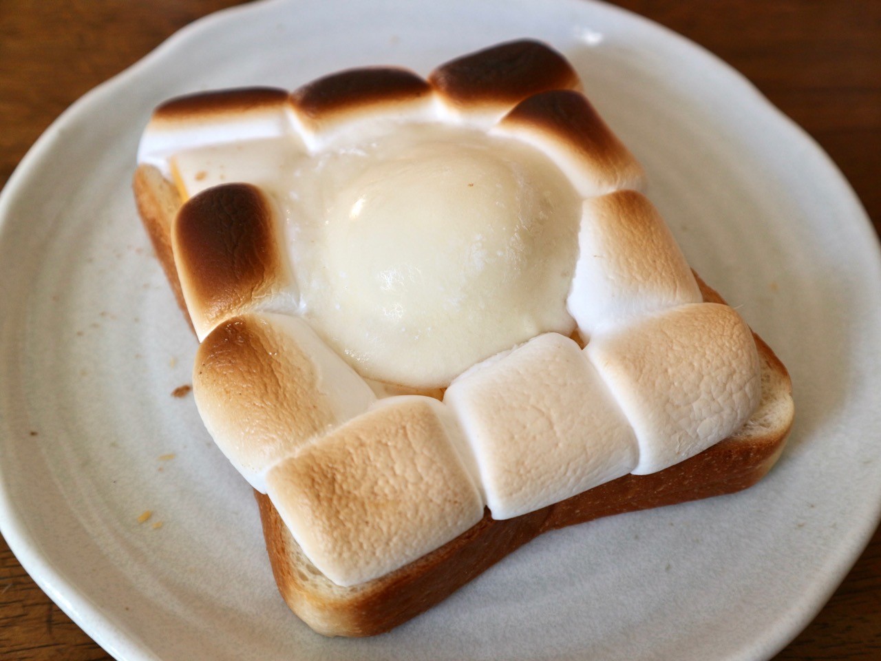 おしゃれな朝食にも】「禁断の雪見トースト」にどハマりしそう♡ 雪見だいふく×トーストのアレンジレシピを試してみたよ！ | Pouch［ポーチ］