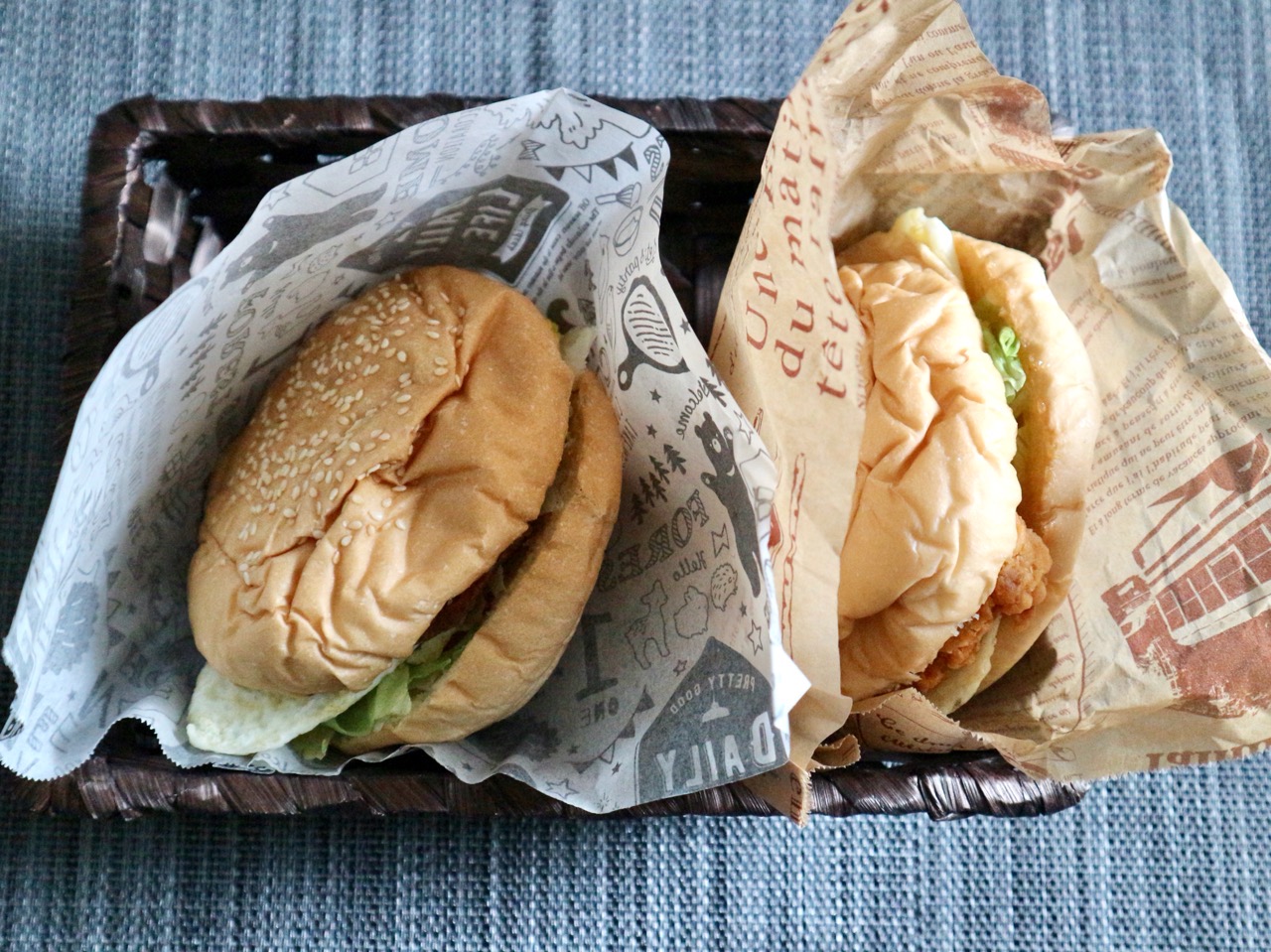 ドムドムバーガーの中の人が伝授する「ハンバーガー包み紙の作り方