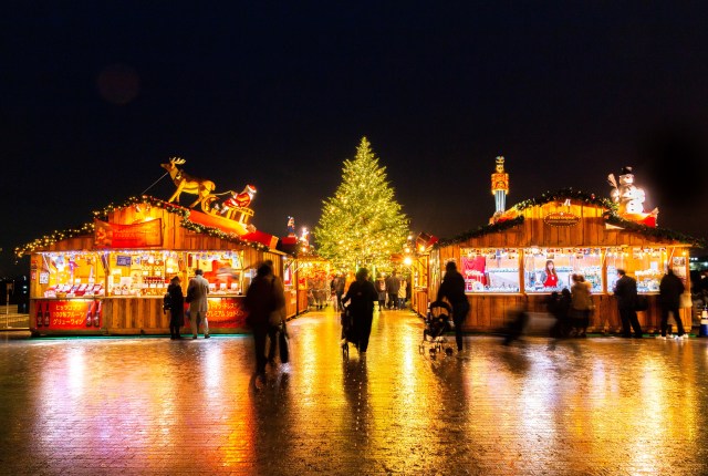 横浜赤レンガ倉庫で過去最大規模のクリスマスマーケットが開催🎄イルミネーションガーデンは入場無料だよっ