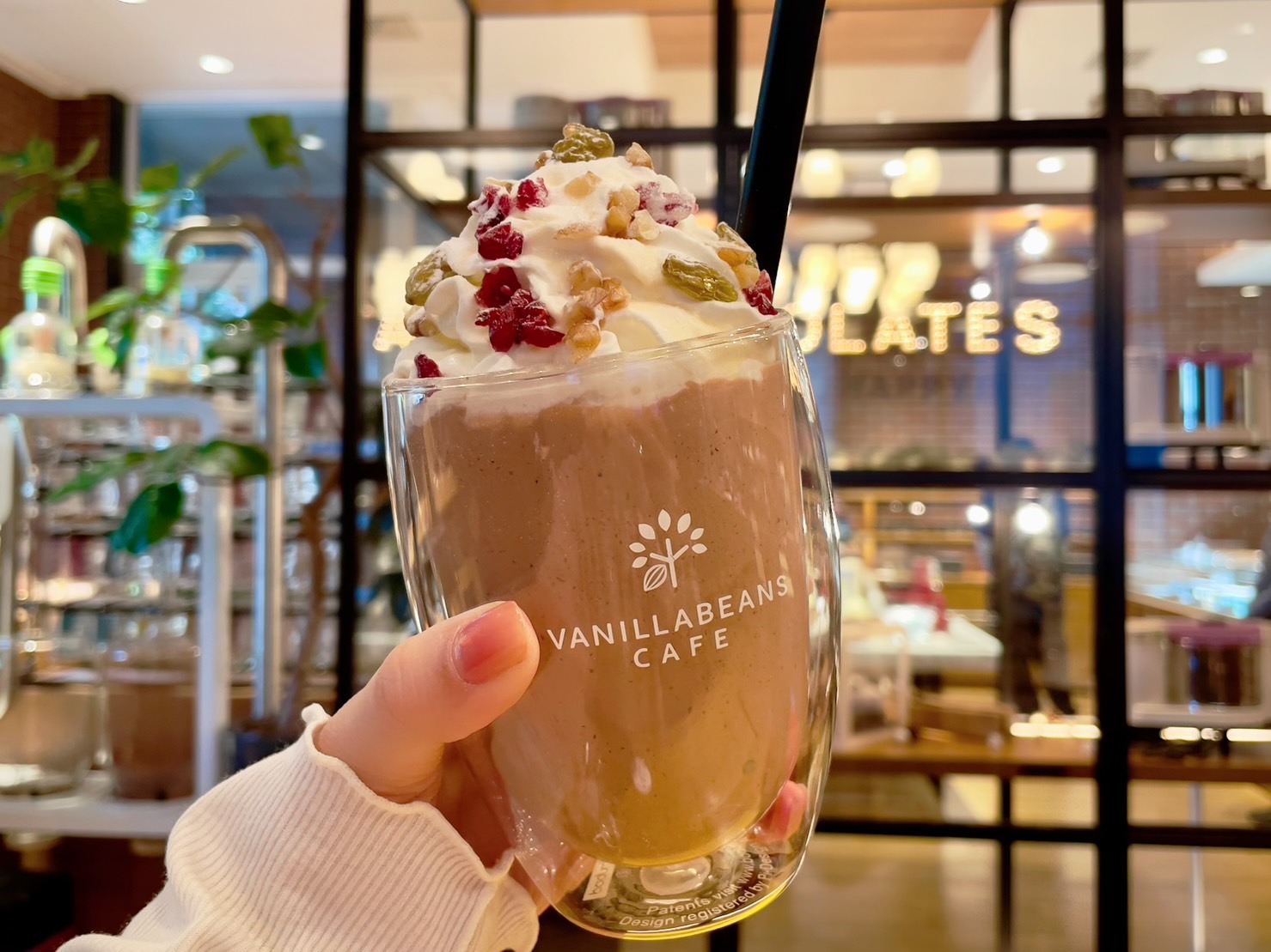 クリスマス＆横浜みなとみらい限定🎄シュトーレン風チョコドリンクで