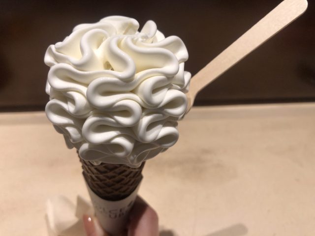 パティスリー「DOLCE TACUBO CAFFE」のソフトクリームは芸術品みたいに美しい🥀お味は？お値段は？