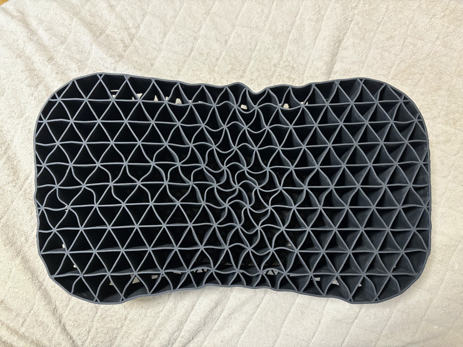 ほぼ新品】ひつじのいらない枕 極柔 枕カバー・箱付き(眠りに ほぼ新品】ひつじのいらない枕 極柔 枕カバー・箱付き(眠りに