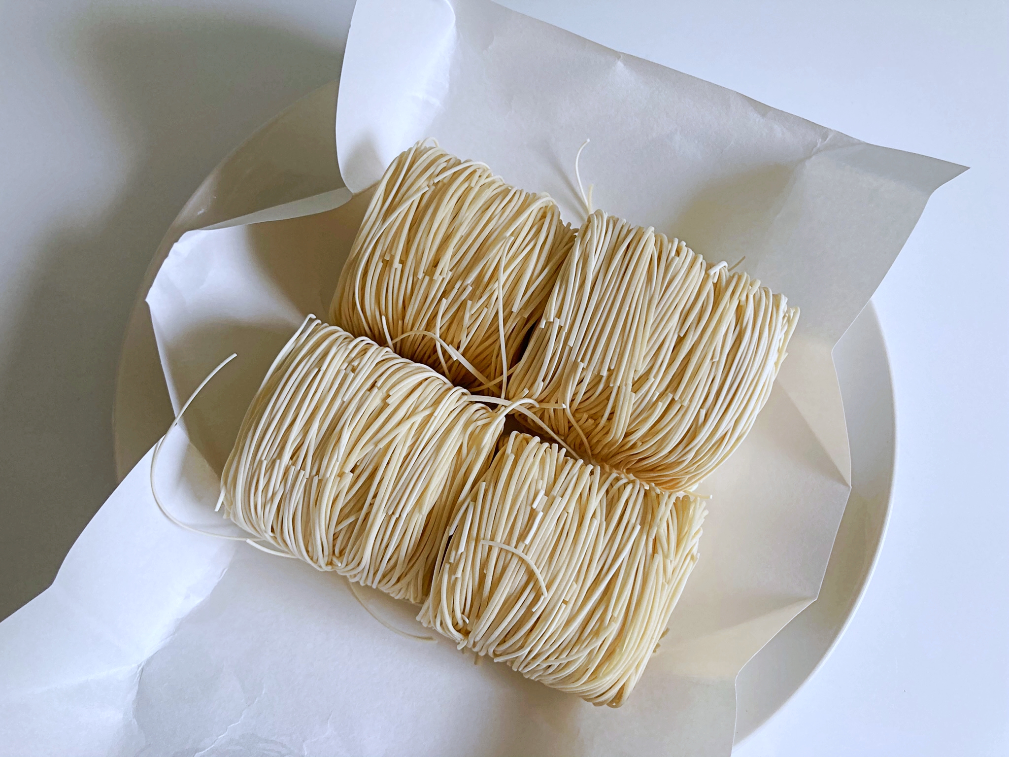 素麺探訪】パキっと麺を半分に折って茹でる富山県の名産『大門素麺