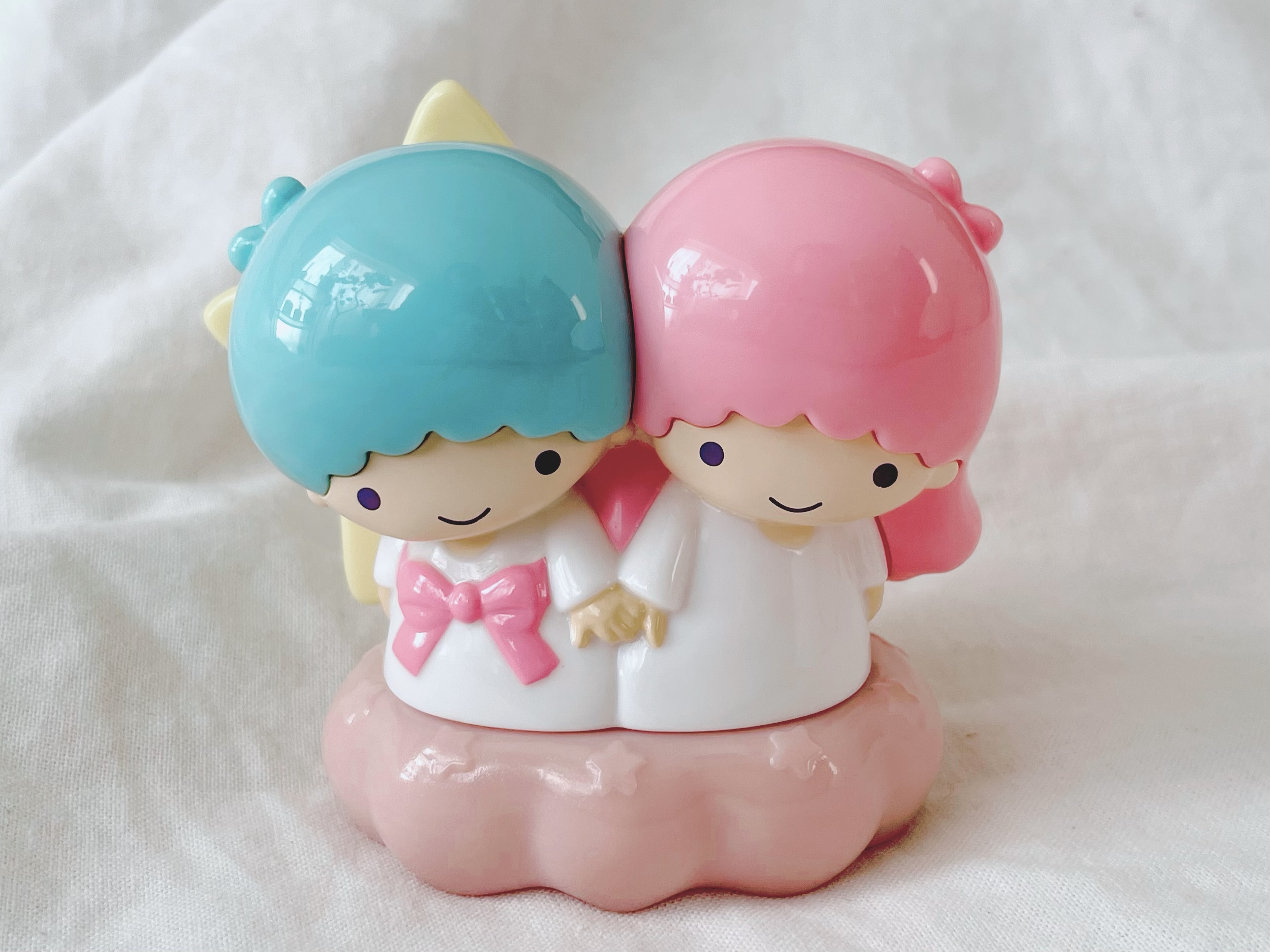 リトルツインスターズ ケーキ型小物入れ キキララ キキ＆ララ 今日から