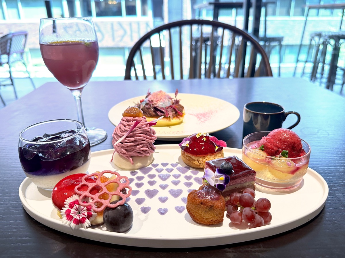 秋の味覚がぎっしり詰まった紫の世界へ🍇グルテンフリーのアフタヌーン