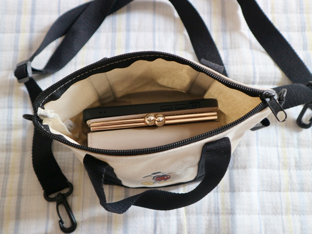 GLOW』10月号付録はミッキーマウス×キャプテンスタッグ！秋のお出かけ