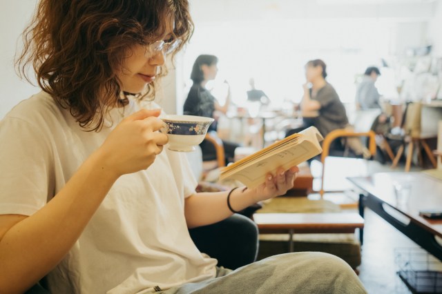 秋のお出かけに…!お気に入りの本を探しに出かけよう! 運命の1冊に出会えるかもしれない読書の秋まとめ📚 秋のお出かけに…!お気に入りの本を探しに出かけよう! 運命の1冊に出会えるかもしれない読書の秋まとめ📚