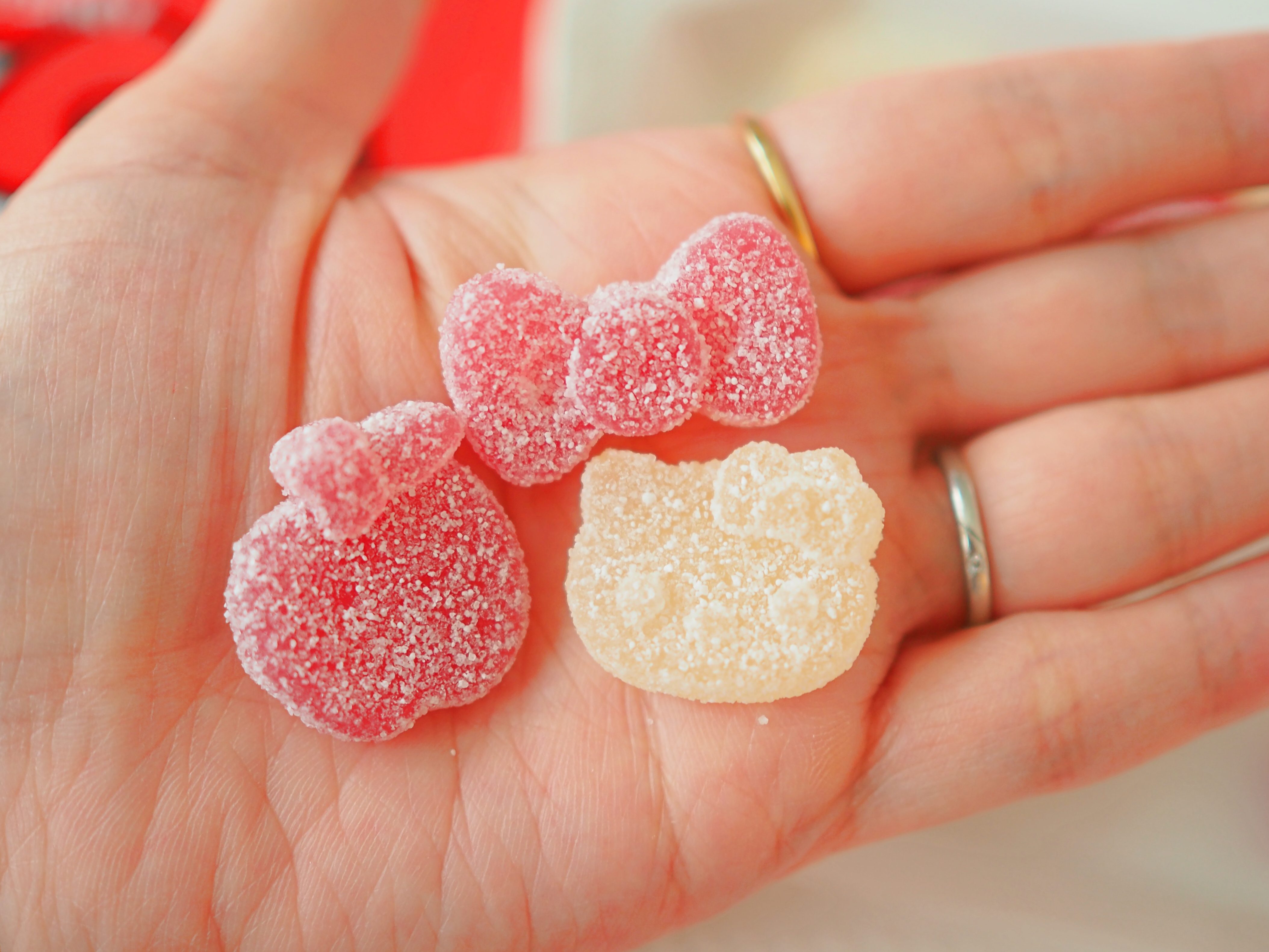 ピュレグミ史上最高にラブリーかもっ❣️真っ赤なパッケージが目印の
