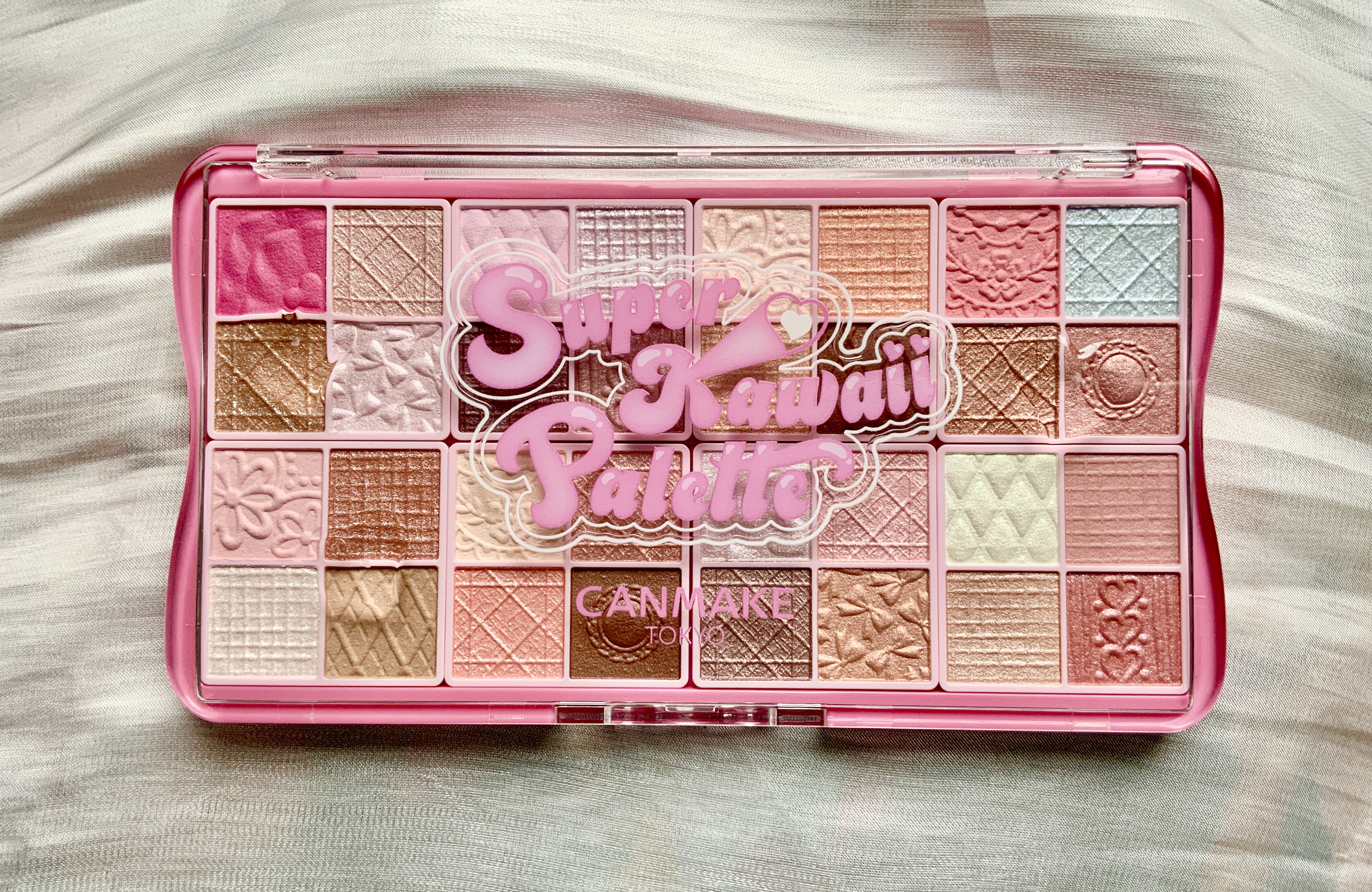 40年分のかわいいをギュッ💗キャンメイクから限定発売「スーパー