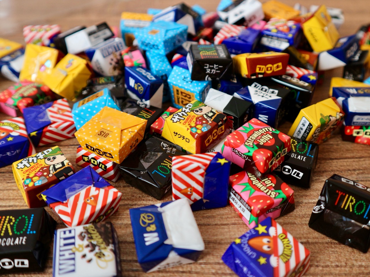 小さな幸せ】Amazonでチロルチョコ105粒セットを購入🍫 どっさり届いた