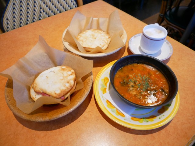 【店舗限定】サイゼリヤのモーニングは栄養も糖分もチャージできて最高！気になるメニューやお値段をご紹介しちゃいます🍽️